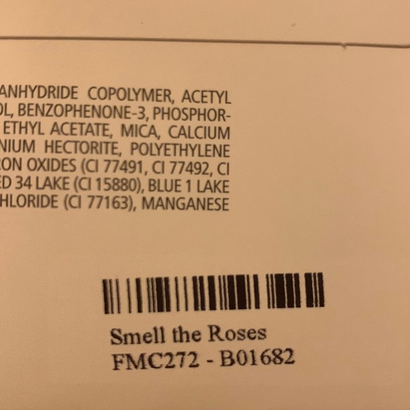 🌹Smell the Roses 🌹 - Picture 4 of 4